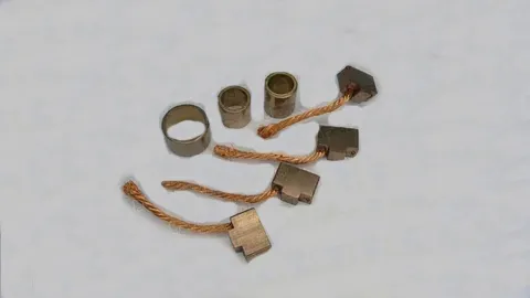 Р/к стартера D188 (в сборе) (бендикс 10 зуб., D=39mm, вилка, реле, щетки) - ISBe (Аналог)
